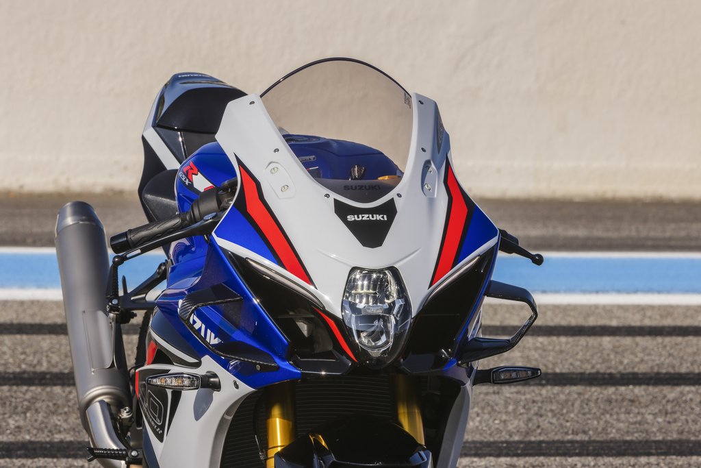 gsx-r 1000r blue 2025 dettaglio cupolino
